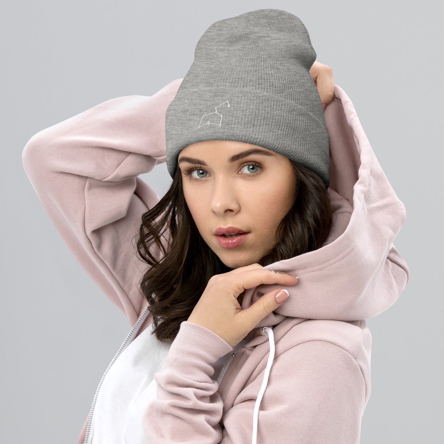 leo beanie