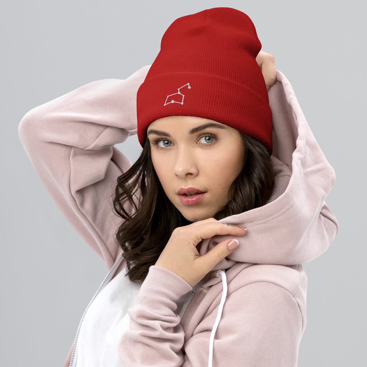 leo beanie